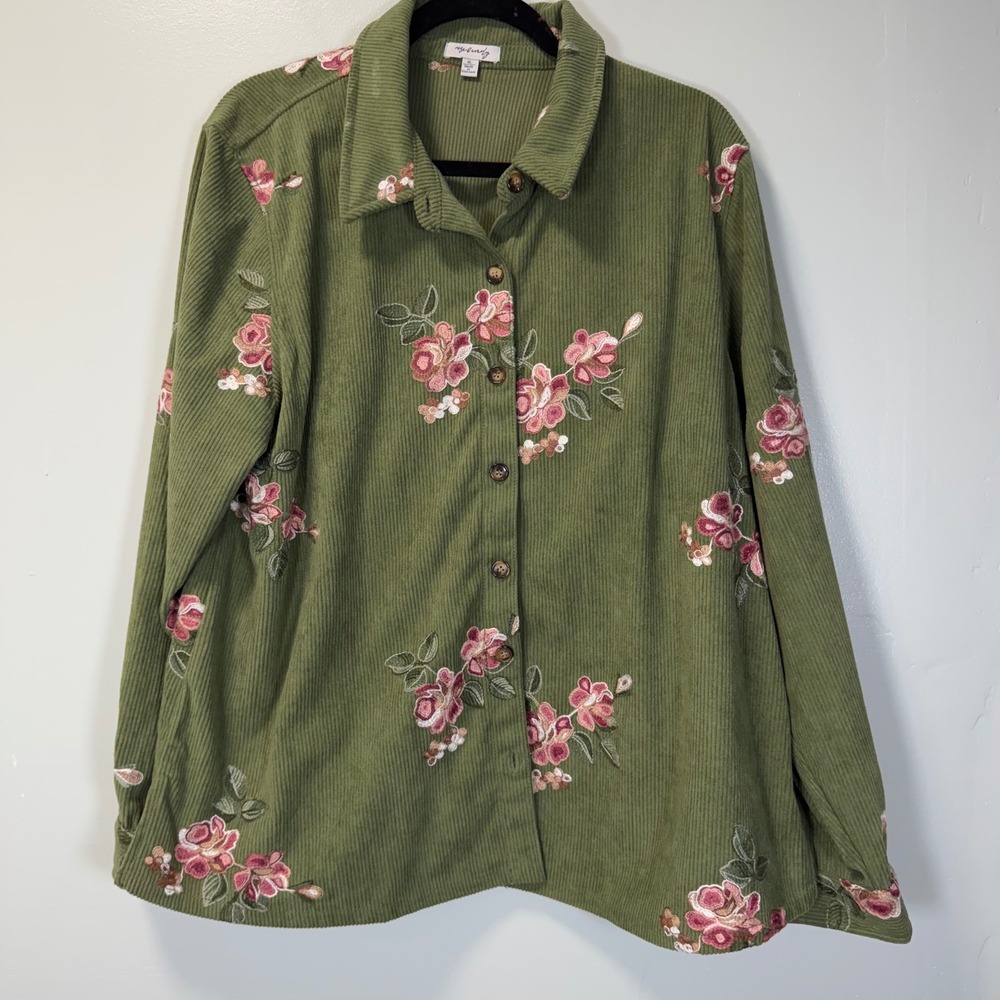 Rose & Everly Olive Green Corduroy Floral Embroidered Button Down Shirt‎ XL